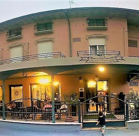 רימיני Hotel Biancospino מראה חיצוני תמונה